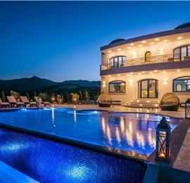 6 bedroom luxury villa with pool near Agia Pelagia, sleeps 12